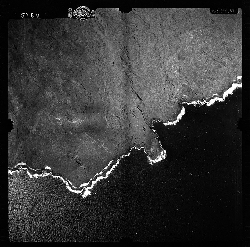 Fotografía aérea del Malpaís de la Corona en 1954 III