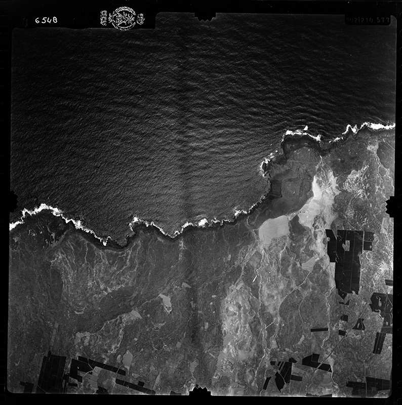 Fotografía aérea de la costa de Tinajo en 1956