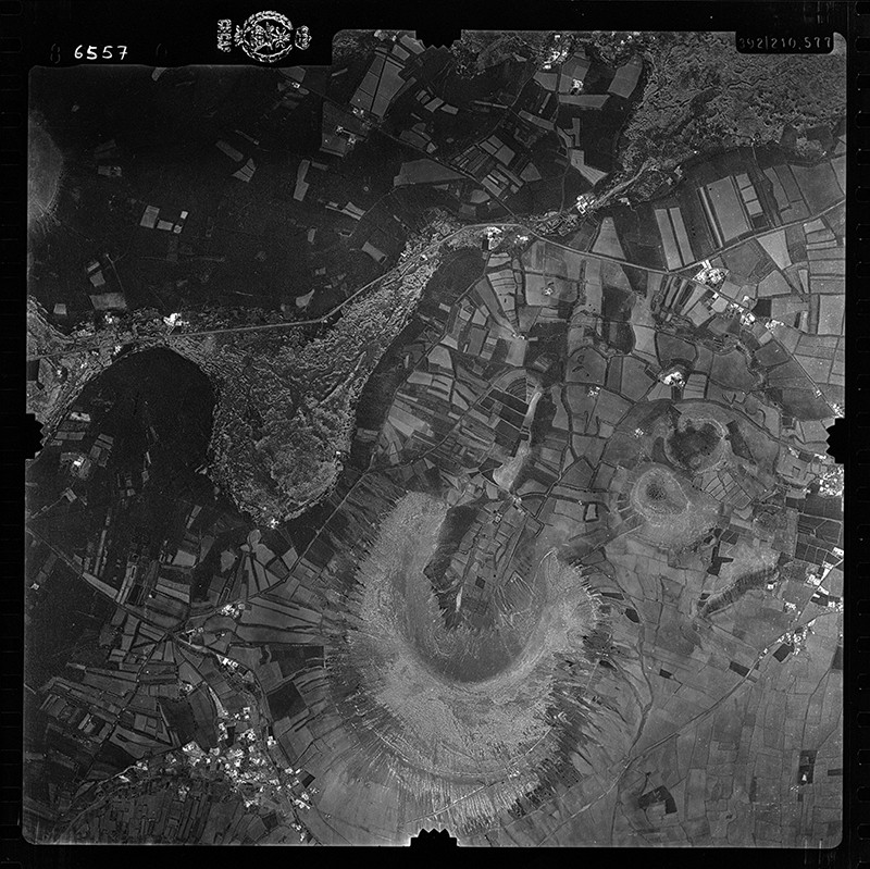 Fotografía aérea de Montaña Blanca en 1956 III