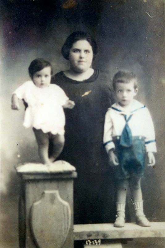 Luisa Figueroa Robayna e hijos II