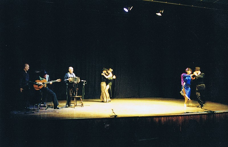 Representación del espectáculo "Tango Vals Tango" IV