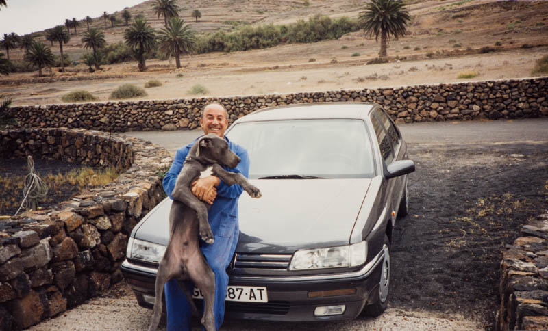 César Manrique con perro I