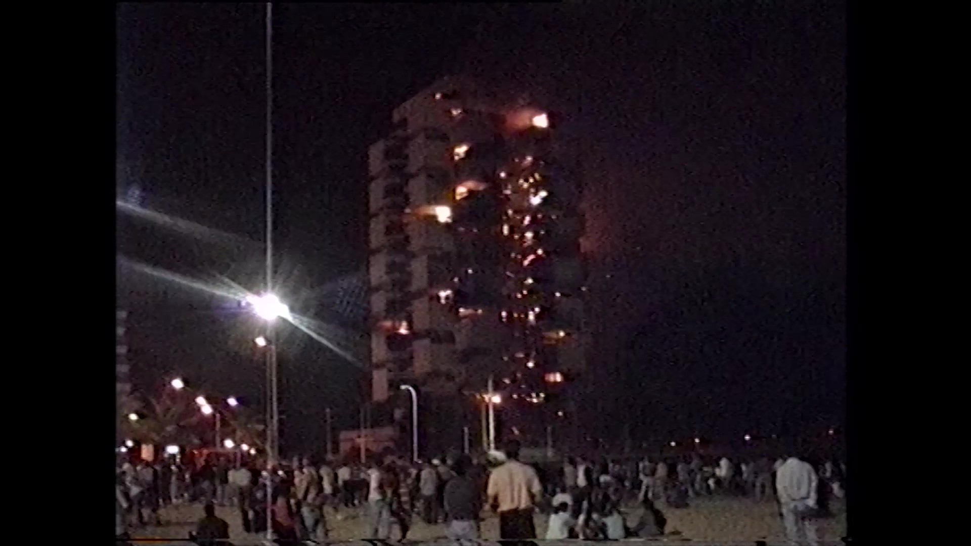 El Gran Hotel en llamas (1994)