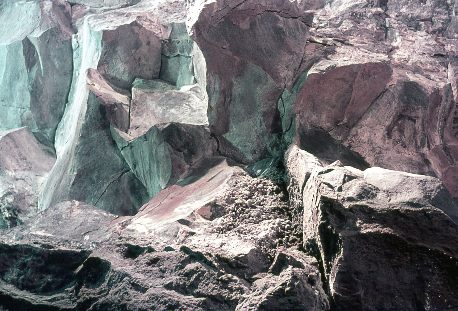 Cueva de Los Verdes IV