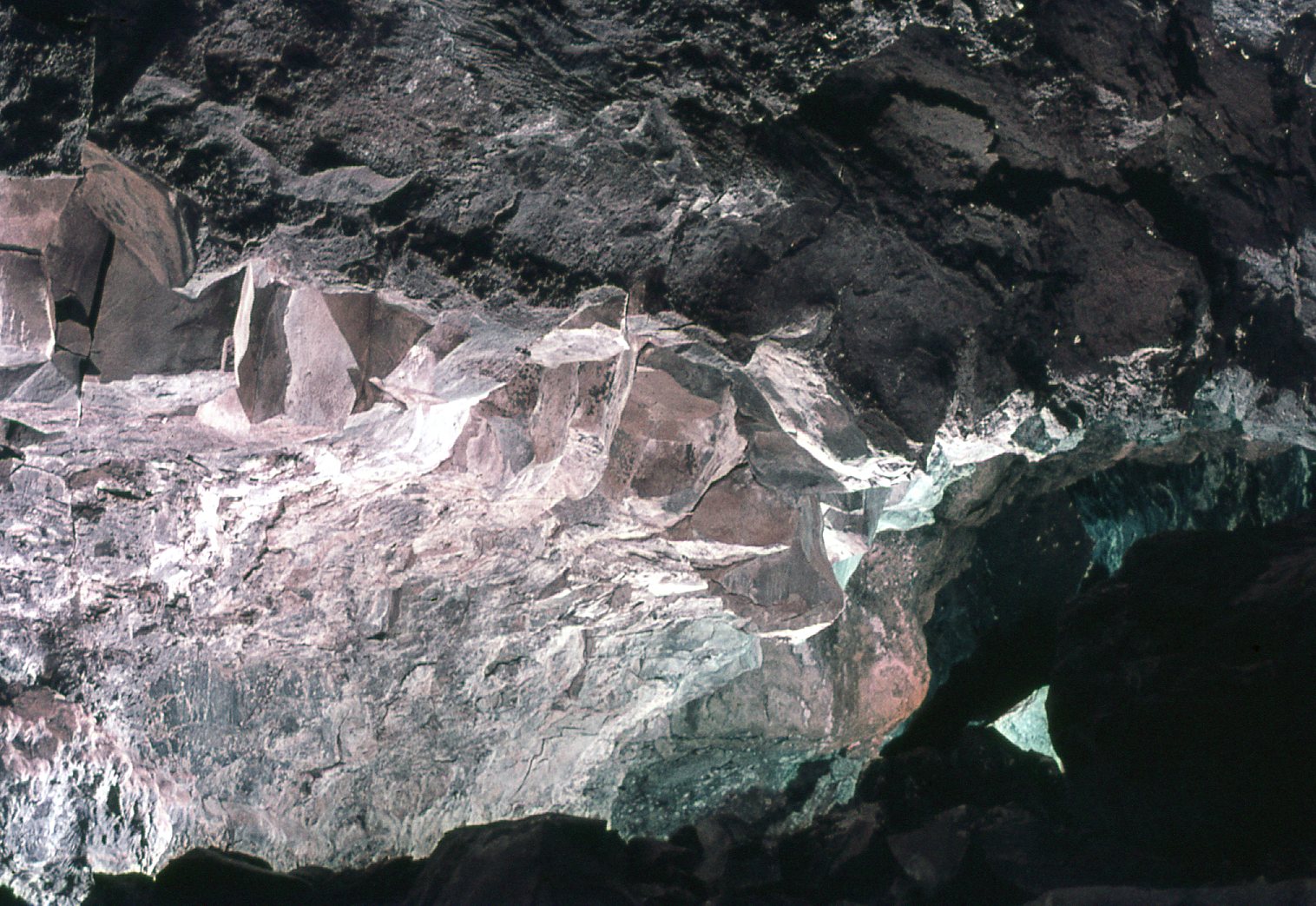 Cueva de Los Verdes XII