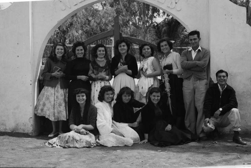 Grupo de jóvenes de Máguez después de la misa