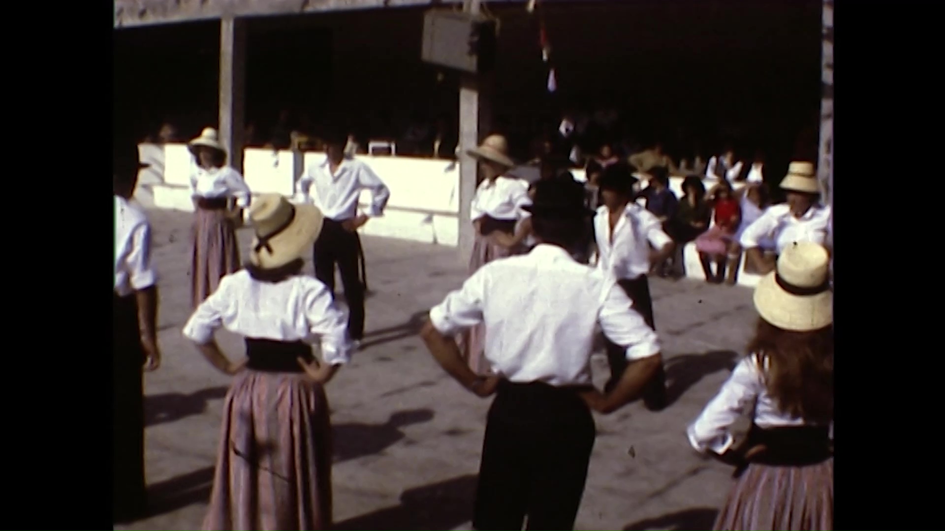 Escena folclórica en el colegio de Haría (c. 1979)