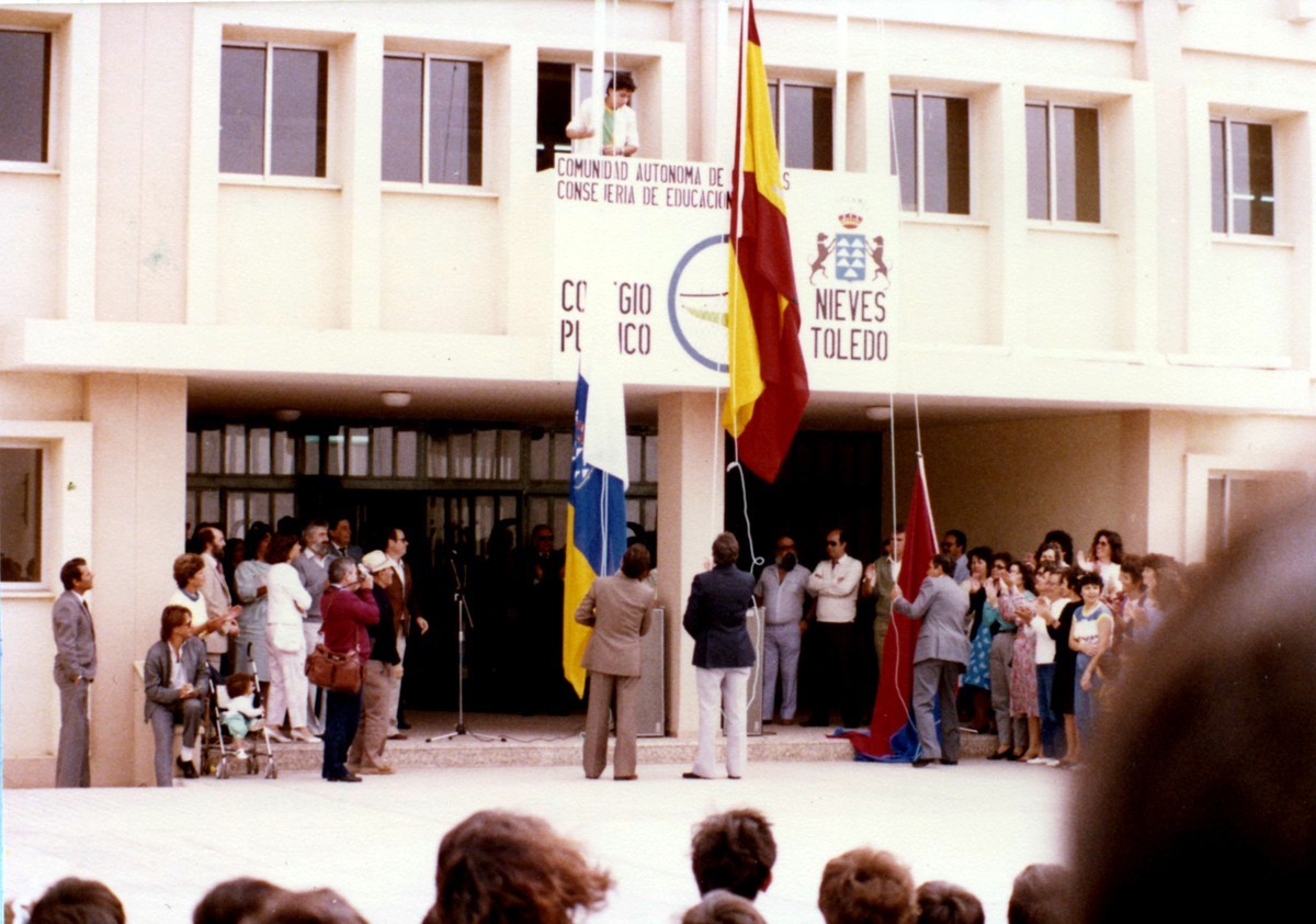 Inauguración oficial del colegio Nieves Toledo I