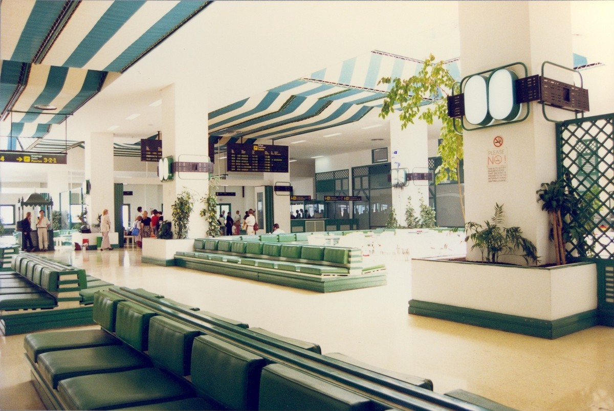 Antigua terminal del aeropuerto XXII
